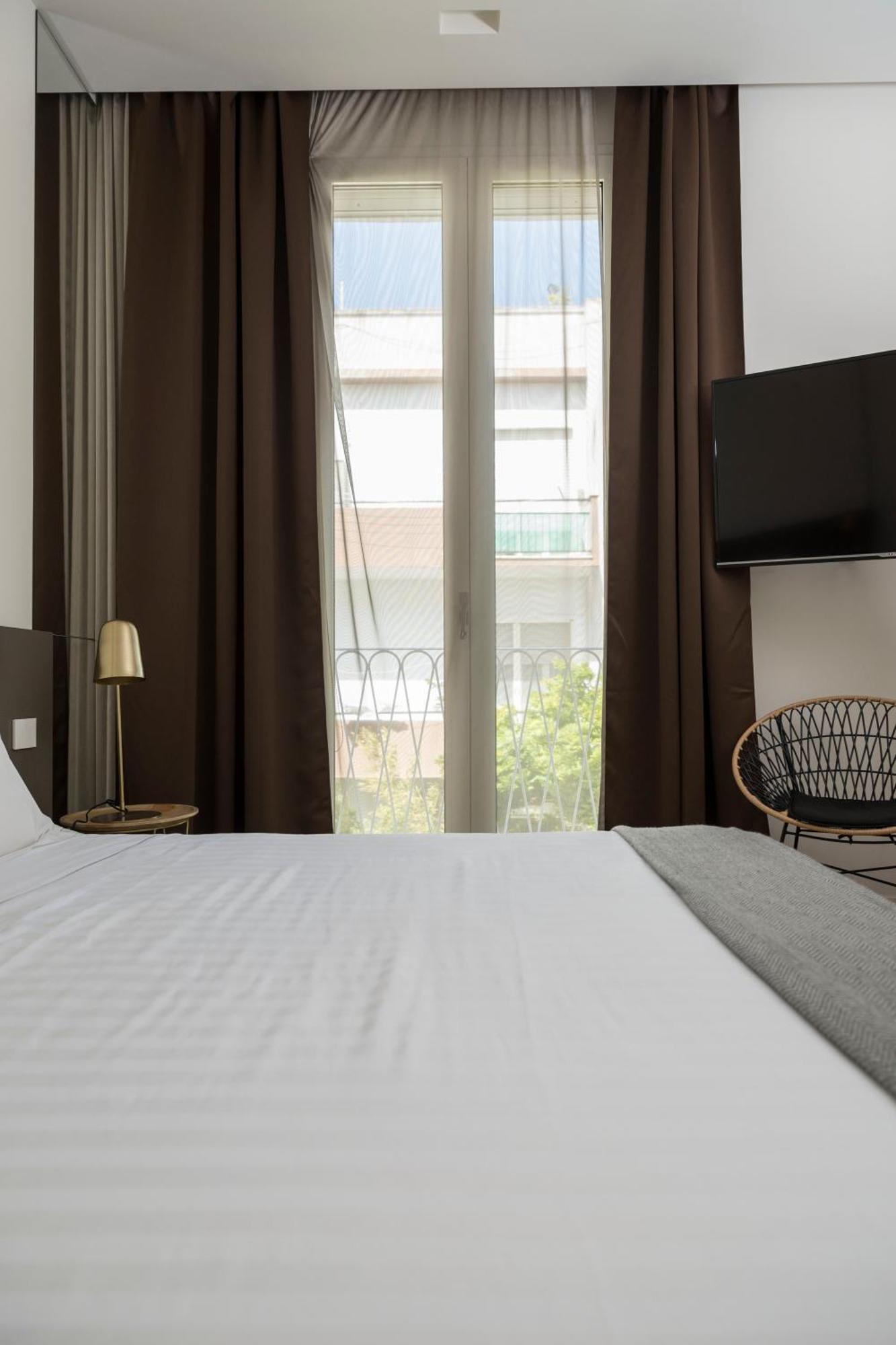 Le Palmette Suites Кальярі Екстер'єр фото